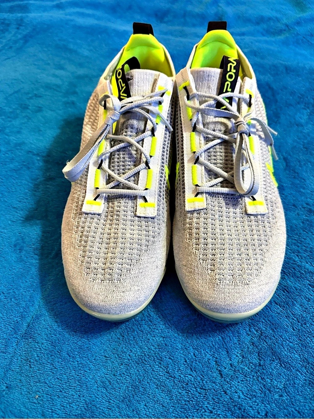 Nike Air VaporMax 2021 Flyknit in "Wolf Grey / Volt" men’s size 10.5